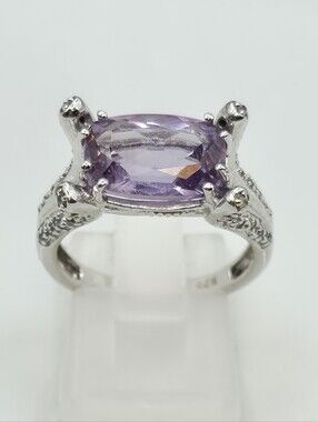 NWOT Fabulous Art Deco Style Pale Lilac Amethyst And White Zircon Ring